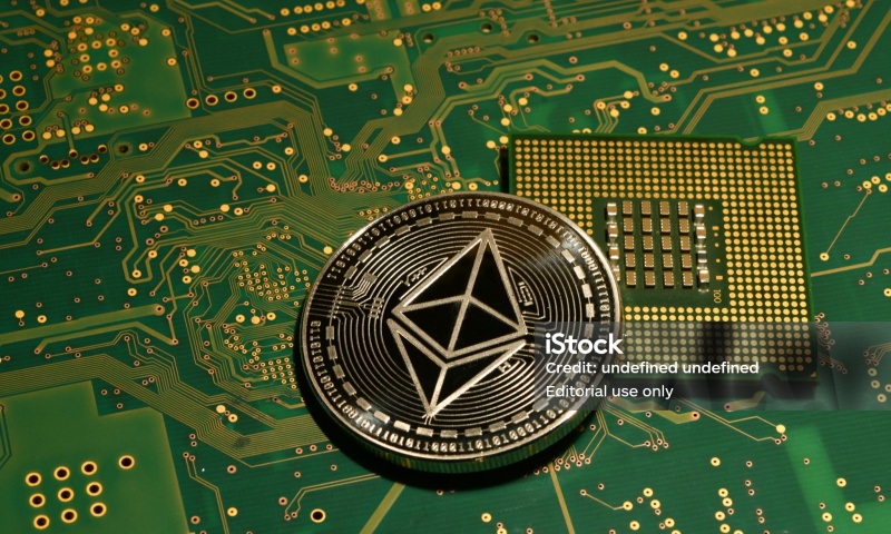 数字艺术的基本概念_NFT对传统艺术市场的挑战：数字项目如何重新定义艺术价值_艺术化的数字